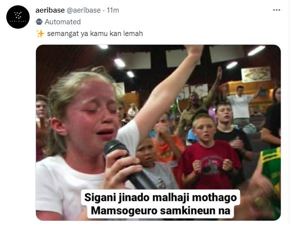 Cuitan fans atas hengkangnya Lay EXO dari agensi (Twitter.com/aeribase)