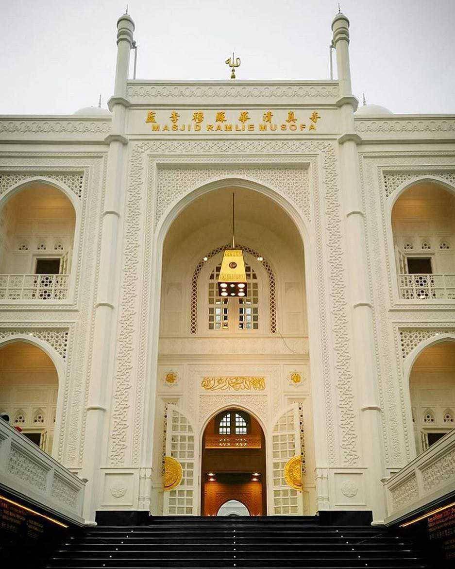 Masjid Ramlie (instagram.com/beautiful_indonesia_official)