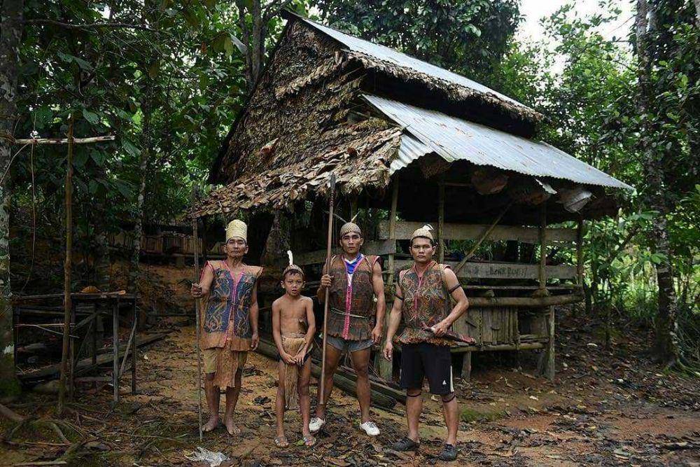 suku dayak kenyah oma lung (instagram.com/urang_dayak)