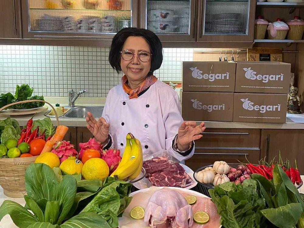 10 Foto Sisca Soewitomo di Dapur, Jadi Flashback Acara Kuliner