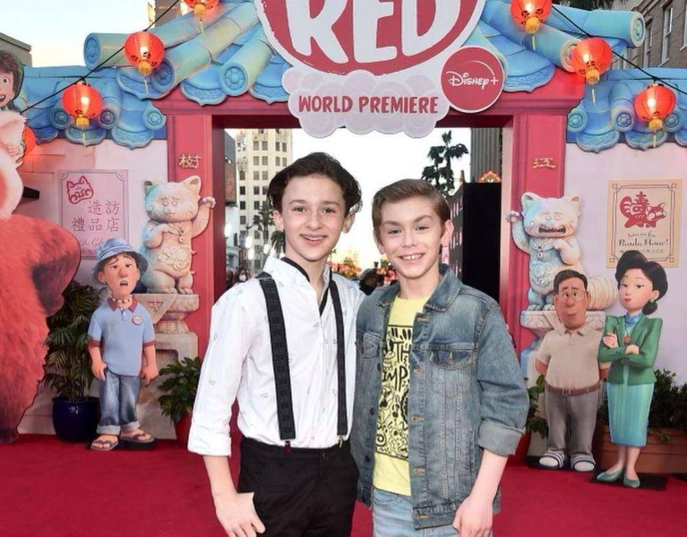 Jett Klyne, Julian Hilliard (instagram.com/iamjulianhilliard)