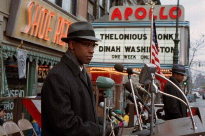 Cuplikan film tentang Islam Malcolm X (dok. Warner Bros/ Malcolm X)
