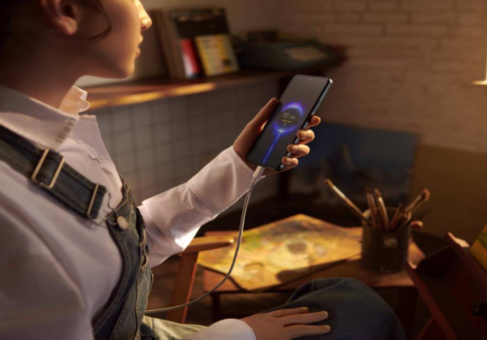 ilustrasi smartphone Xiaomi (mi.com)