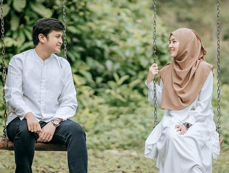 9 Potret Romantis Hamas Syahid dan Istri, Sudah 1 Tahun Menikah!