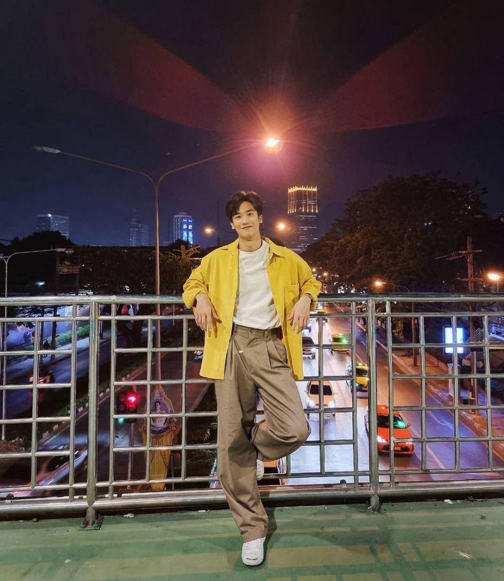 potret Tay Tawan (instagram.com/tawan_v)