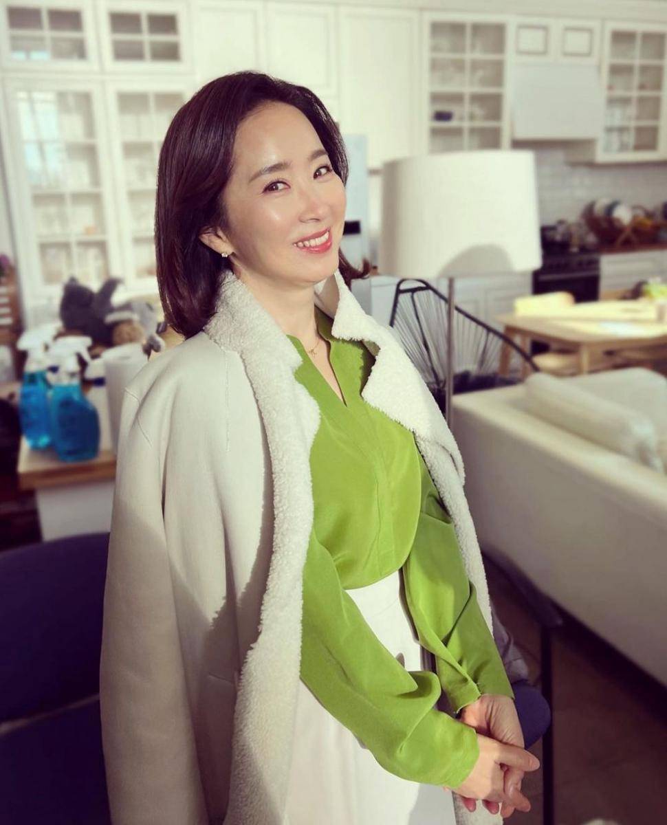 Yun Yoo Sun (instagram.com/yusun_17)