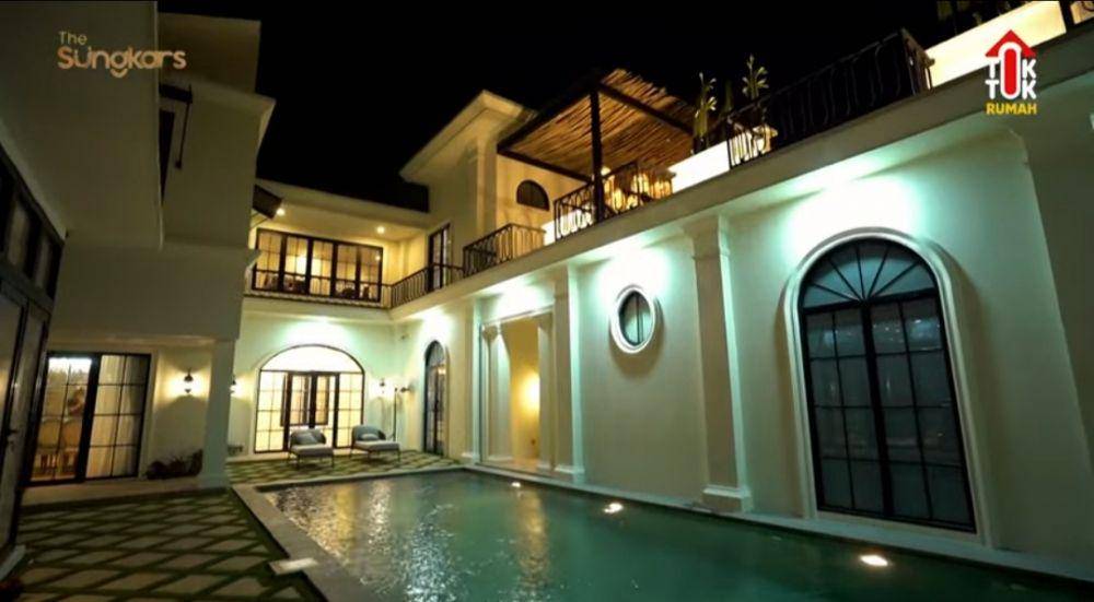 potret rumah Shireen Sungkar dan Teuku Wisnu setelah direnovasi (youtube.com/The Sungkars)
