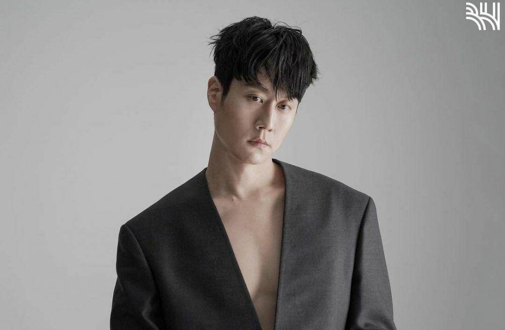 Jung Woo (instagram.com/bhent_official)