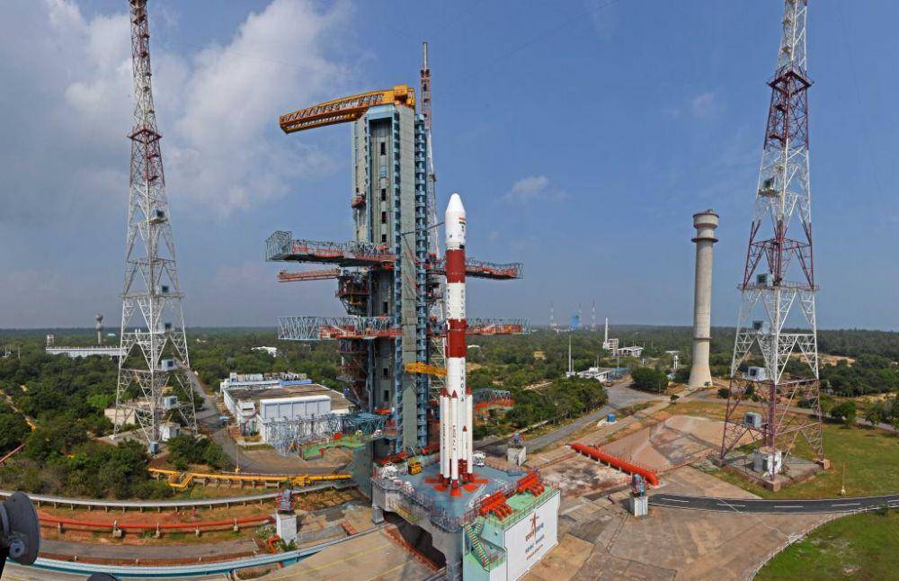 ilustrasi roket PSLV milik ISRO, India (Twitter.com/ISRO)