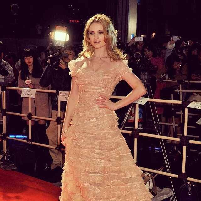 Lily James (instagram.com/disneycinderella)