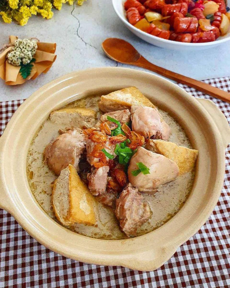 Opor ayam tahu (instagram.com/yscooking)