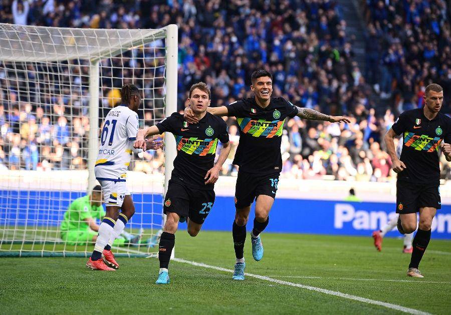 potret pemain Inter Milan melakukan selebrasi gol (inter.it)