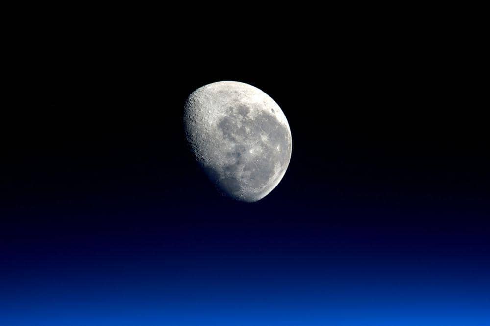 ilustrasi Bulan (Unsplash.com/NASA)