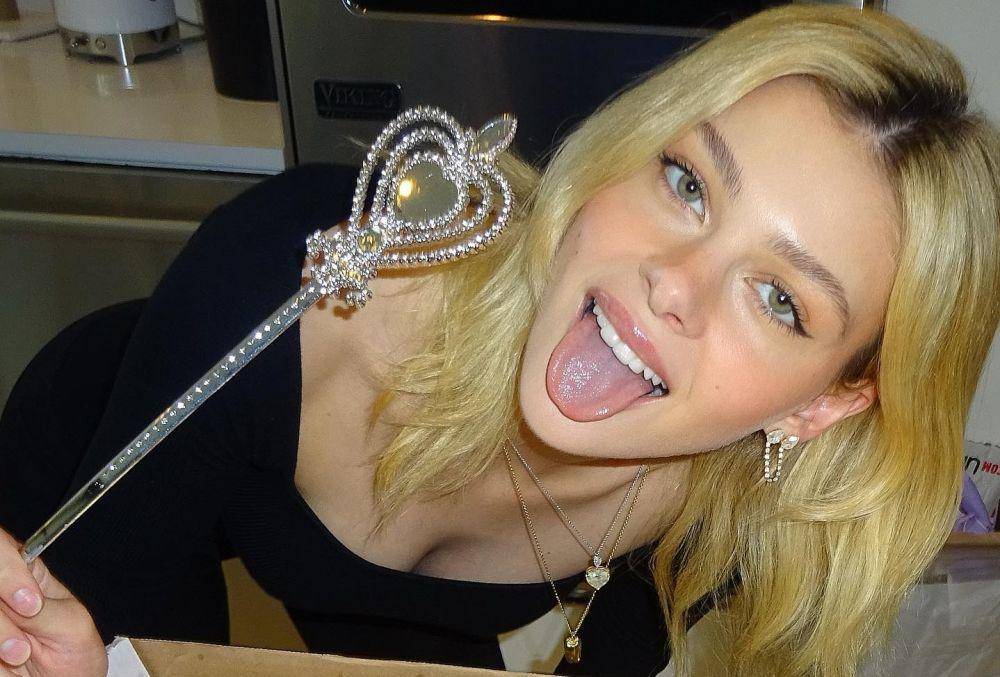 Nicola Pletz (Instagram.com/nicolaannepeltz)