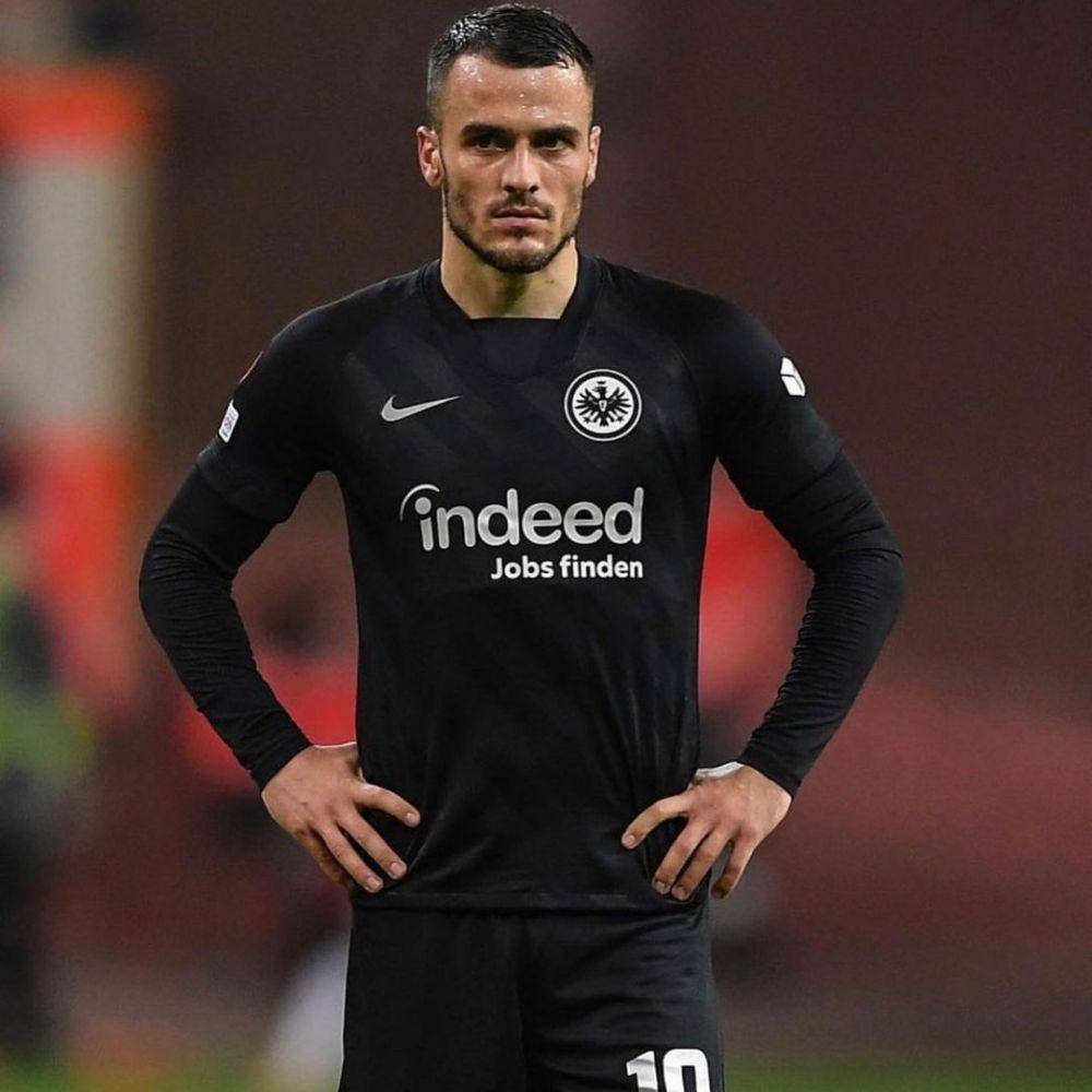 Filip Kostic saat memperkuat Eintracht Frankfurt. (instagram.com/filipkostic)