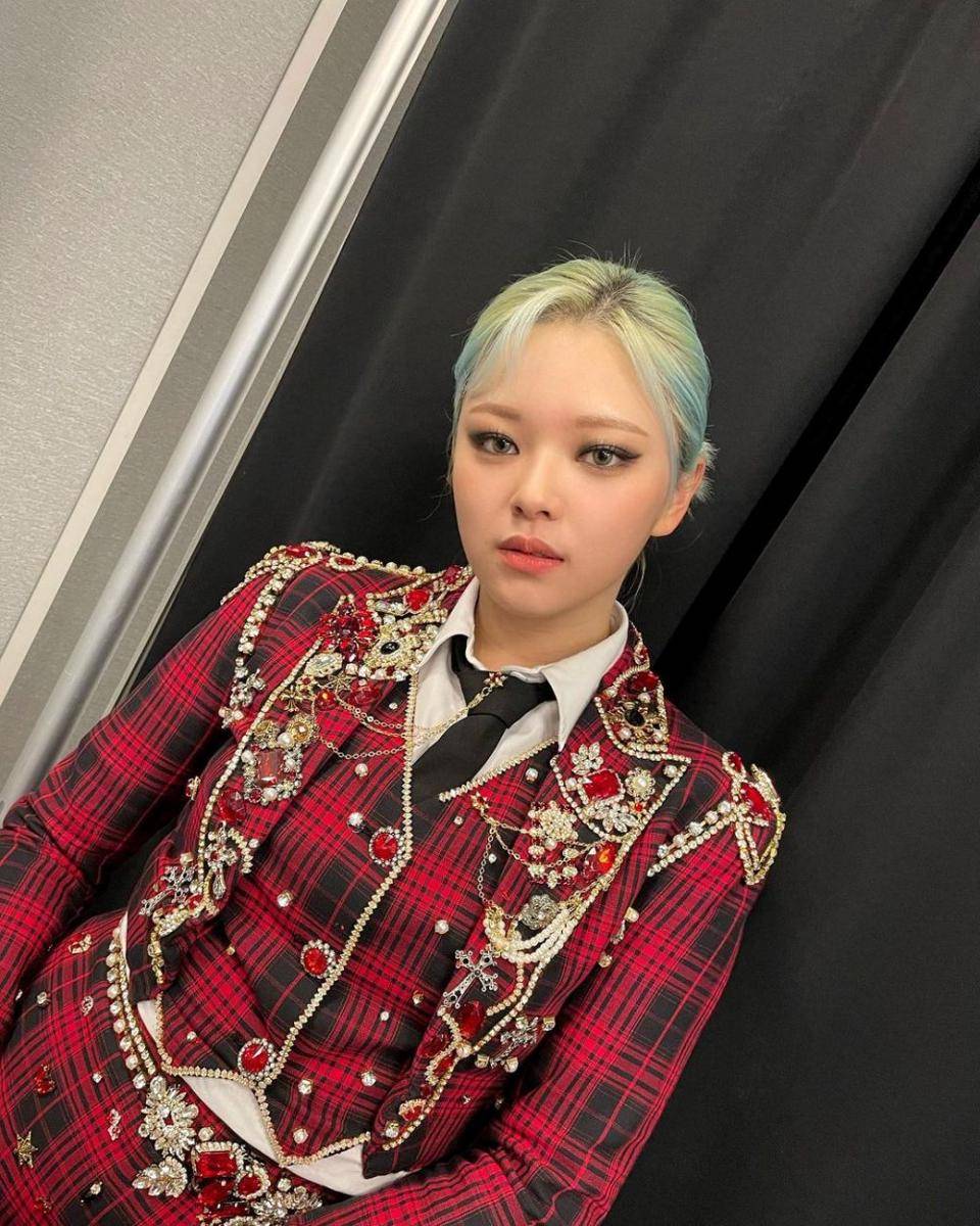 Jeongyeon Twice (instagram.com/twicetagram)