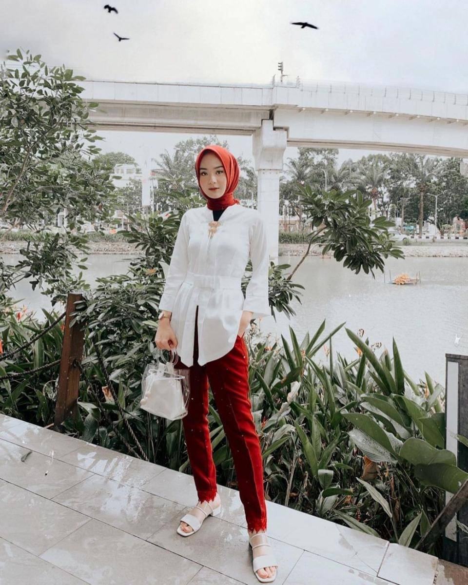 Selebgram Desya Rahayu (instagram.com/dsyrhy)