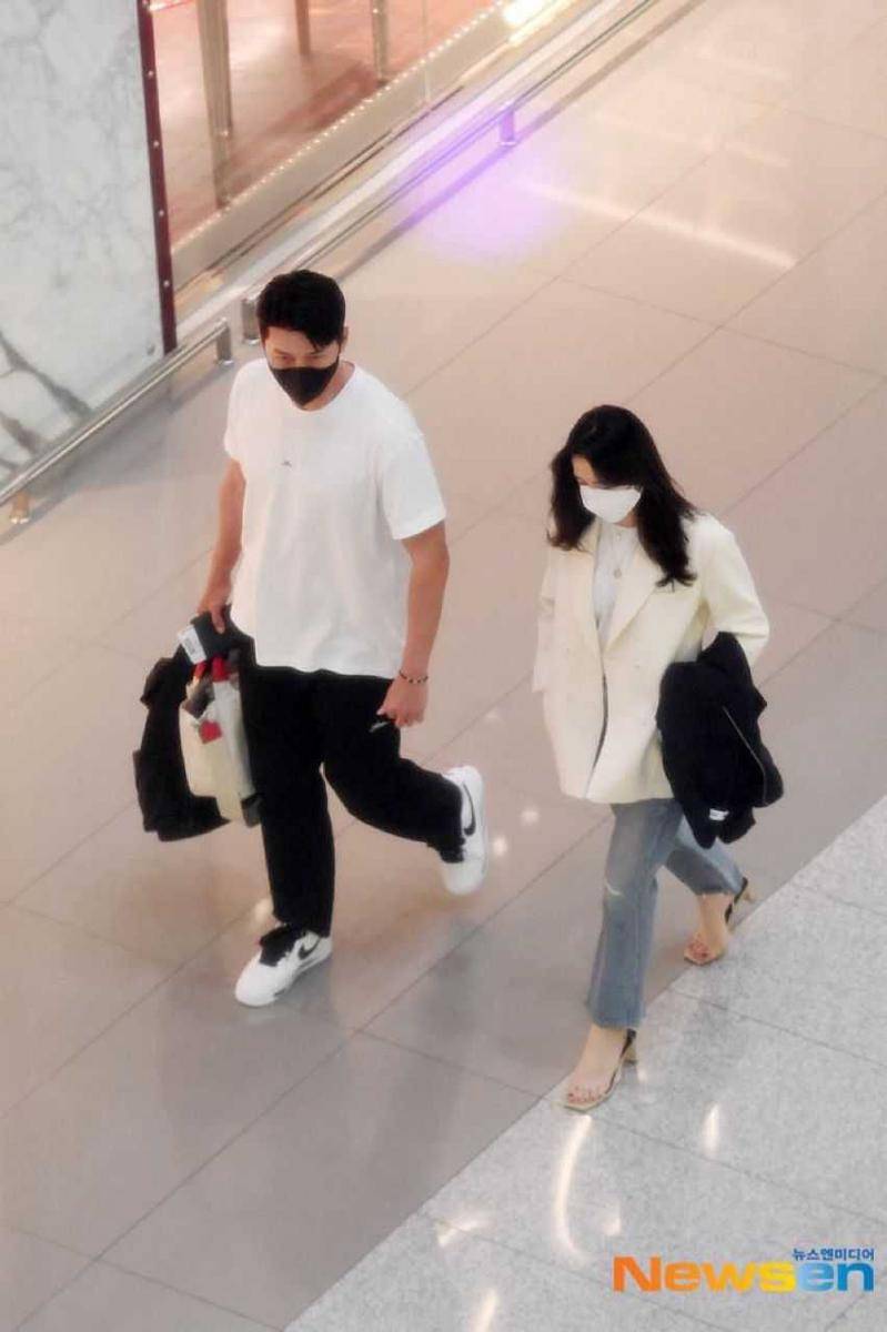 Hyun Bin-Son Ye Jin honeymoon (dok. NEWSEN)