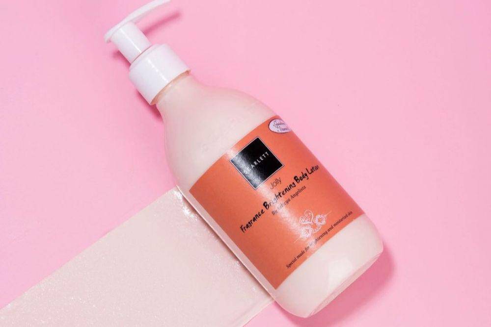 Scarlett Whitening Body Lotion Jolly (instagram.com/scarlett_whitening)