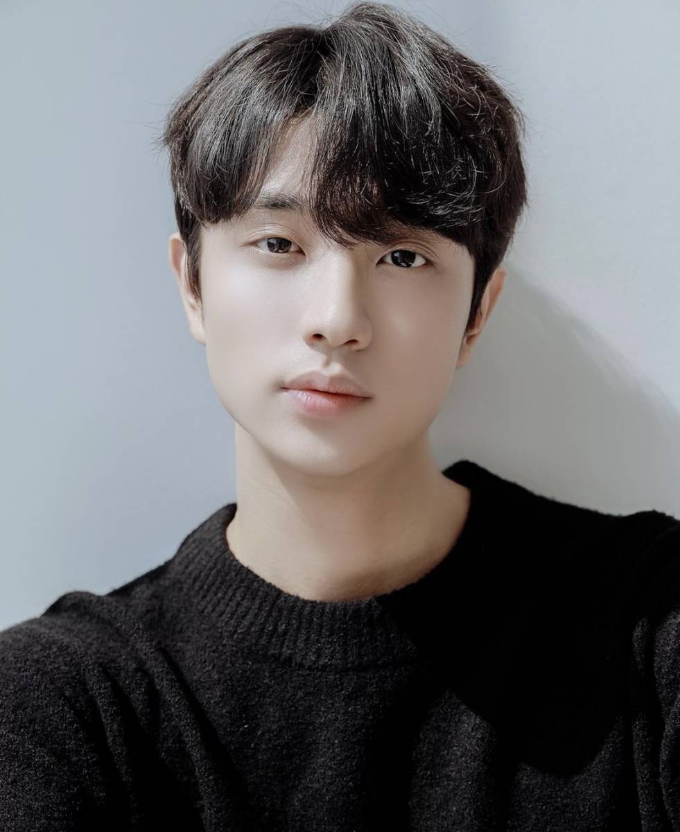 Kim Jae Won pemeran Han Su muda dalam Our Blues (instagram.com/rlawodnjs_)