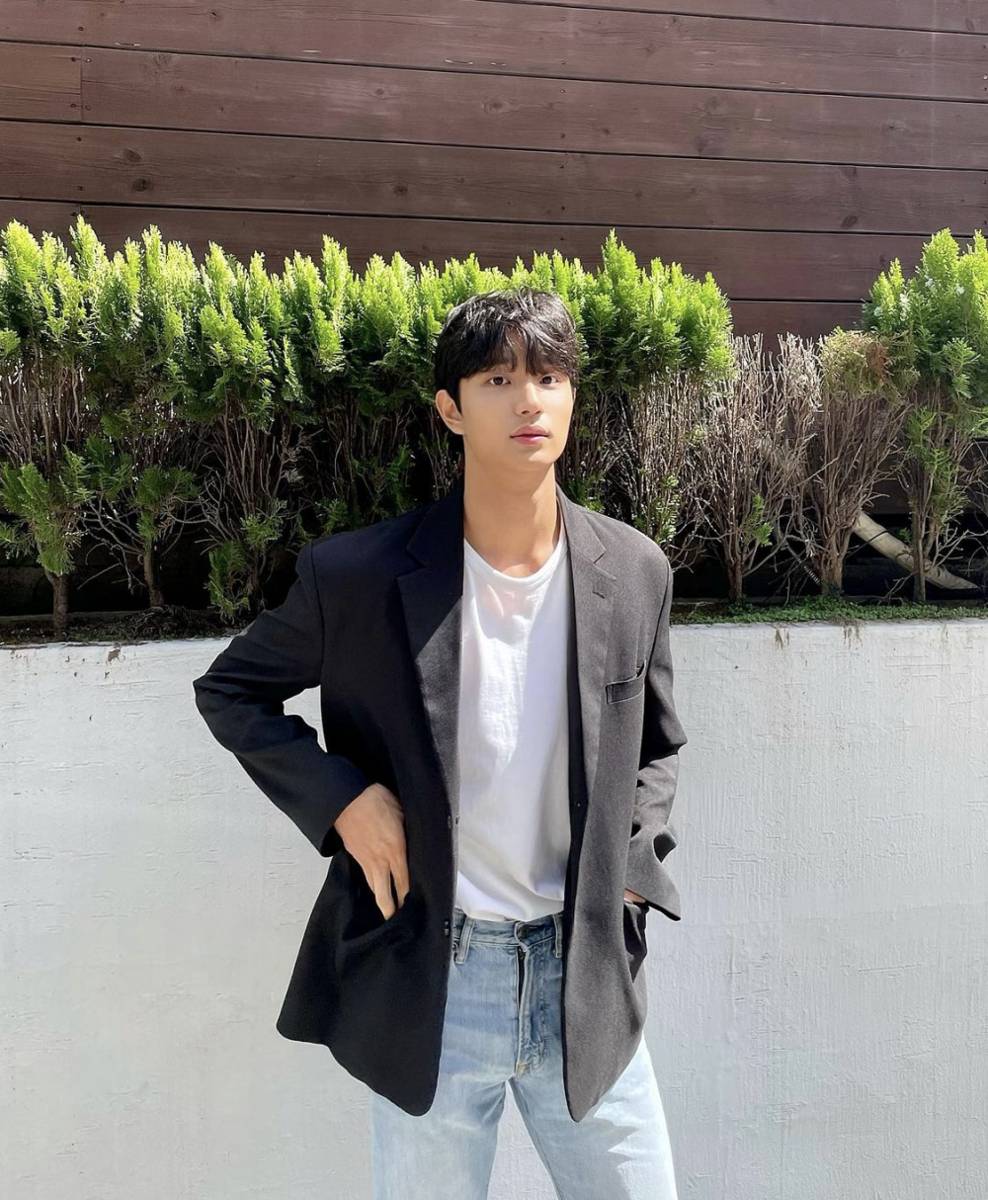 Kim Jae Won pemeran Han Su muda dalam Our Blues (instagram.com/rlawodnjs_)