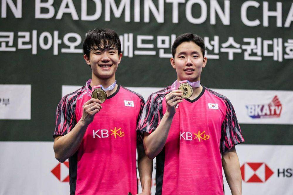 Kang Min Hyuk/Seo Seung Jae menjadi juara Korea Open 2022. (instagram.com/bwf.official)