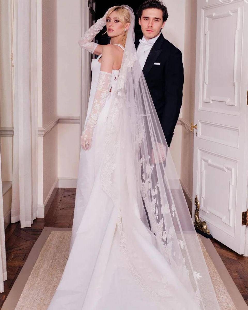 potret pernikahan Brooklyn Beckham dan Nicola Peltz (instagram.com/voguemagazine)