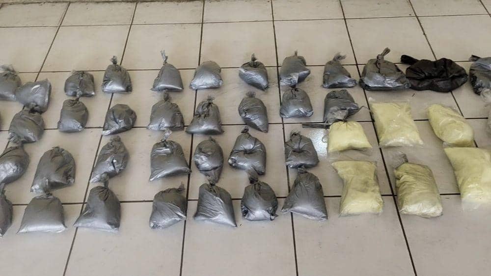 Bubuk petasan siap jual yang diamankan polisi di Kediri. IDN Times/ istimewa