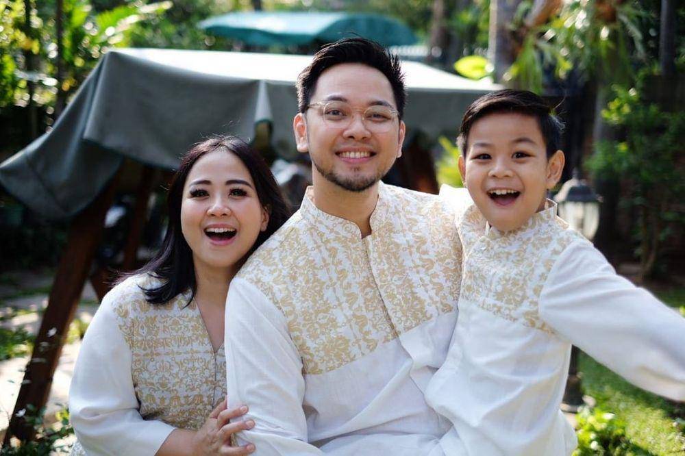 keluarga Astrid Sartiasari (instagram.com/astridbasjar/)