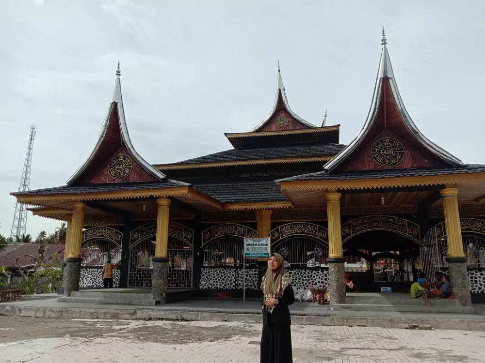 Makam Syekh Burhanuddin (instagram.com/noerhdy_)