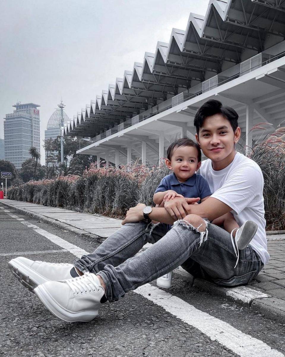 potret Aditya Suryo dan Azlan (instagram.com/aditsur88)