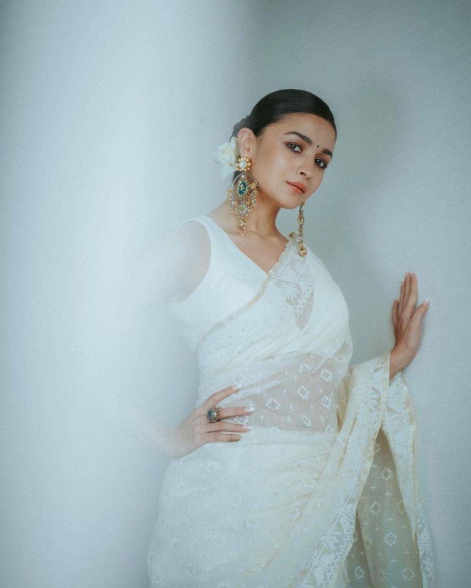 Alia Bhatt (instagram.com/aliaabhatt)