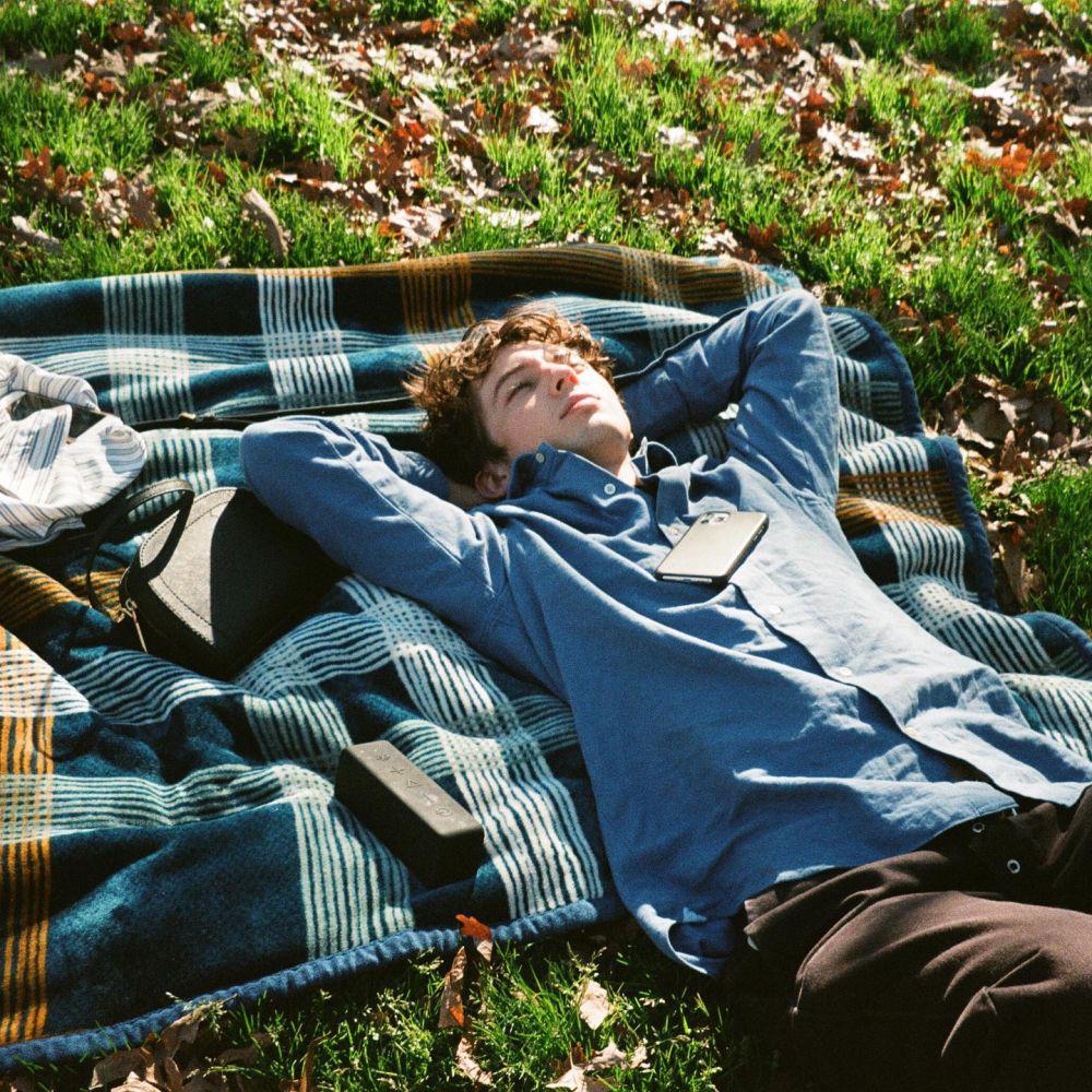 Lirik Lagu How to Stay with You - Troye Sivan