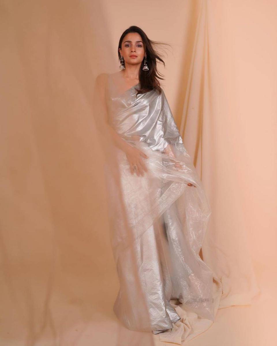 OOTD ala Alia Bhatt (instagram.com/aliaabhatt)