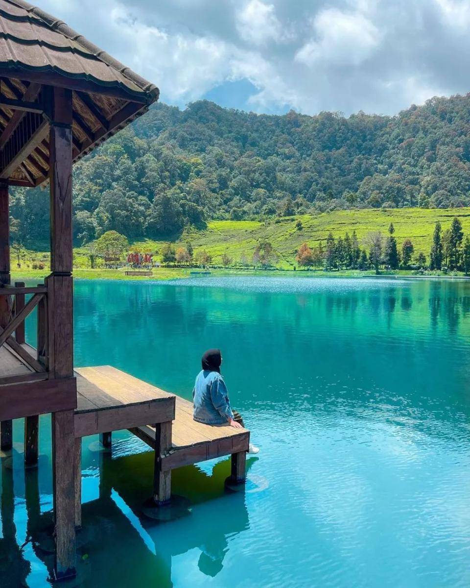 Telaga Saat (instagram.com/sintiaumrah)