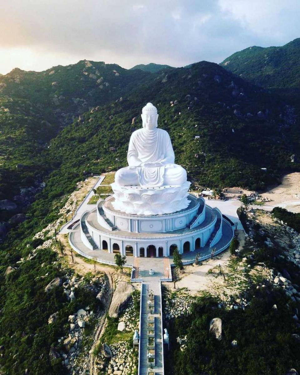 Ong Nui Temple (instagram.com/vietnampagodas)
