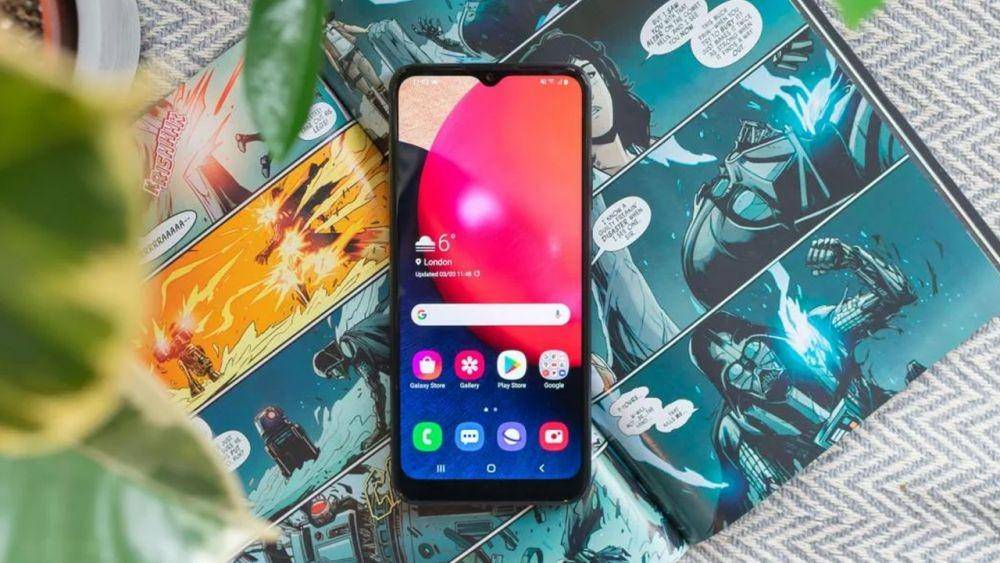 ilustrasi Samsung Galaxy A03 Core (expertreviews.co.uk)