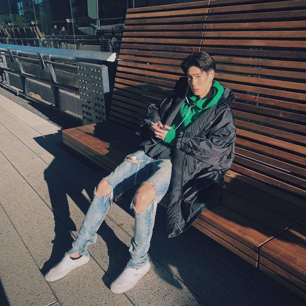 baggy clothes ala Jaylerr Kritsnapoon (instagram.com/jaylerr)