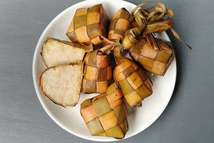 Ketupat (instagram.com/diary.tour)