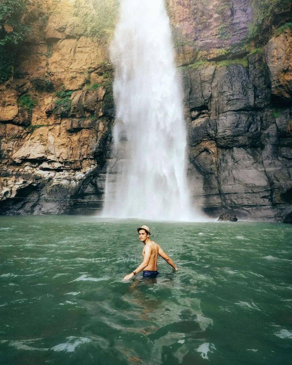Curug Cimarinjung (instagram.com/heri_swn)