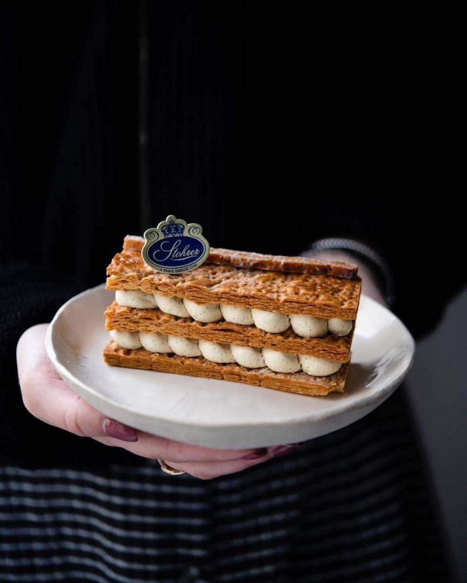 dessert di toko Stohrer (instagram.com/stohrer)