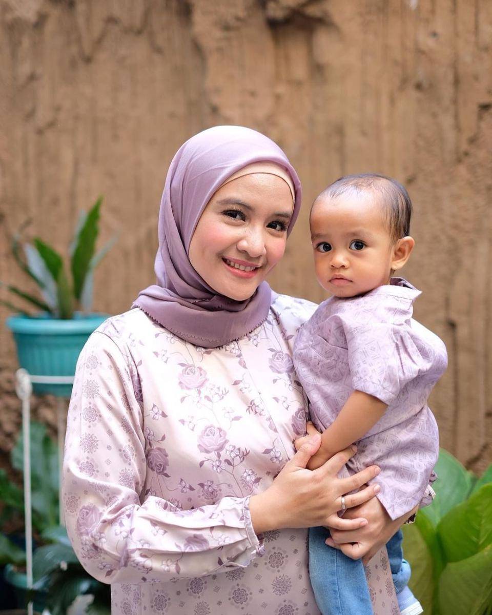 potret Intan Nuraini dan buah hati (instagram.com/intan_nuraini23)