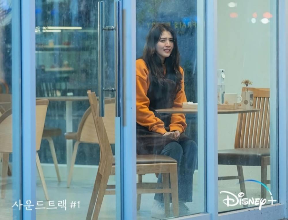 Han So Hee dan Park Hyung Sik di Soundtrack #1 (instagram.com/disneypluskr)
