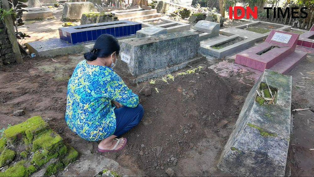 Pusara bocah TK korban penganiayaan di Kartasura, Sukoharjo. (IDN Times/Larasati Rey)