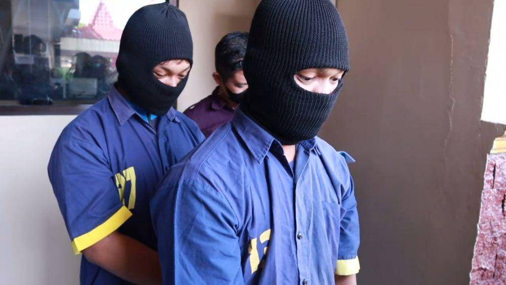 Dua tersangka penganiayaan bocah TK di Kartasura, Sukoharjo. (Dok/Humas Polres Sukoharjo)