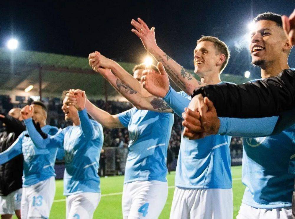 potret pemain Malmo FF merayakan kemenangan (instagram.com/malmo_ff)