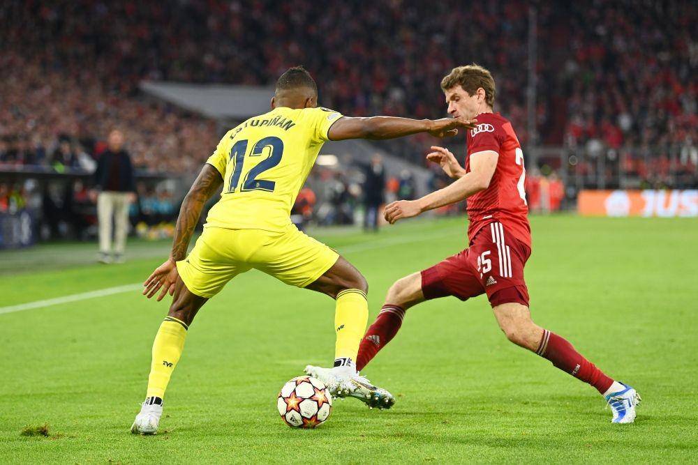 Thomas Mueller masih bingung karena Bayern Muncih tersingkir di perempat final Liga Champions oleh Villareal. (Twitter/@@FCBayernEN)