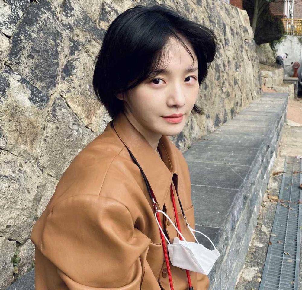 Park Gyu Young (instagram.com/lavieenbluu)
