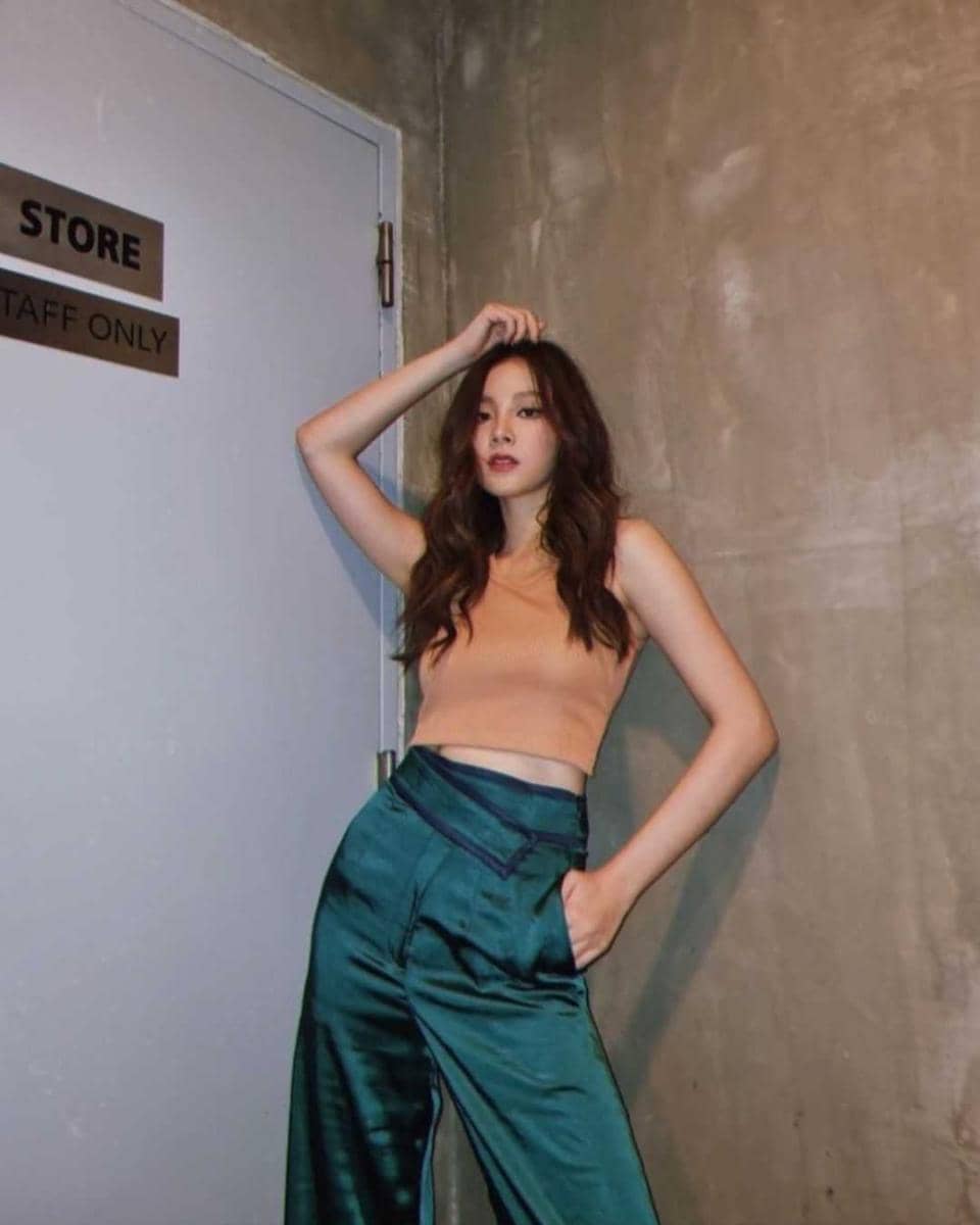 tank top ala Baifern Pimchanok (instagram.com/baifernbah)