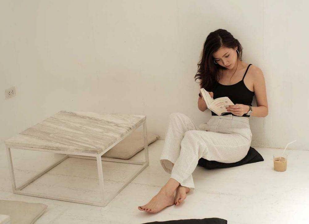 tank top ala Baifern Pimchanok (instagram.com/baifernbah)